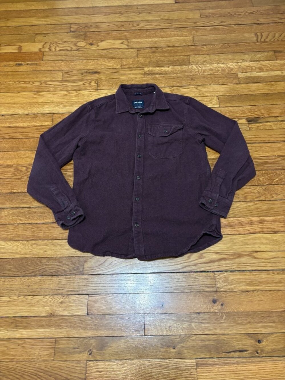 prAna Men's Flannel Button Down Up Shirt Size Small Purple Long Sleeve Cotton